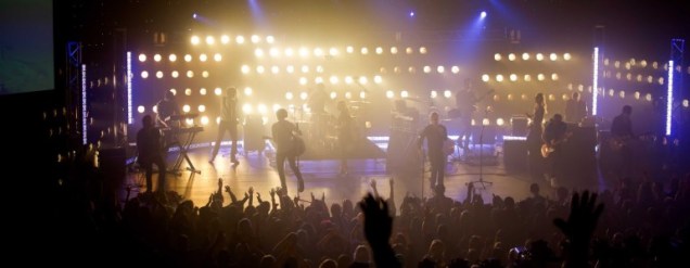 contemporary church service2